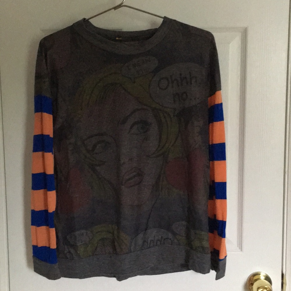 Long sleeved pop art top